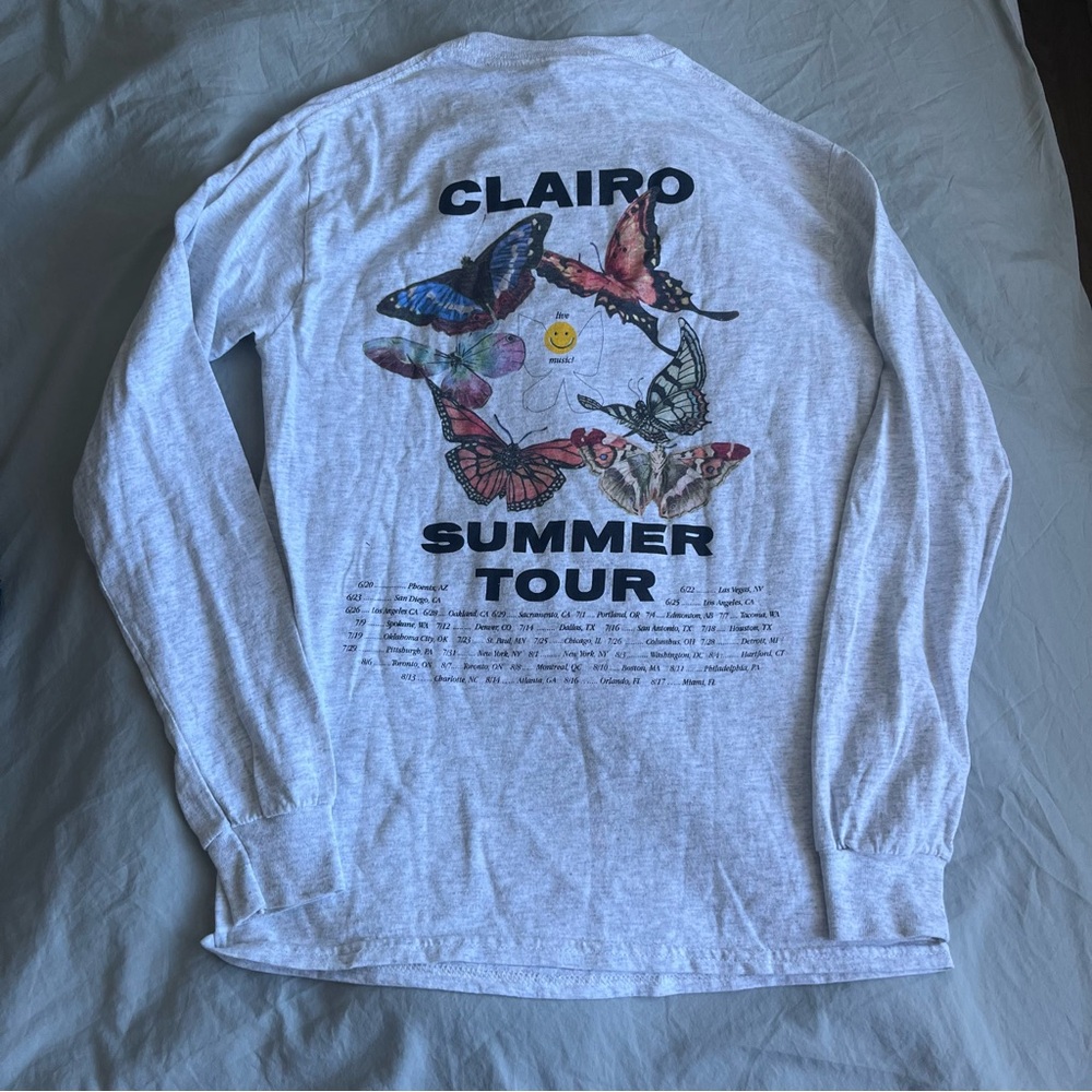 Clairo summer tour merch gray 👼🏻